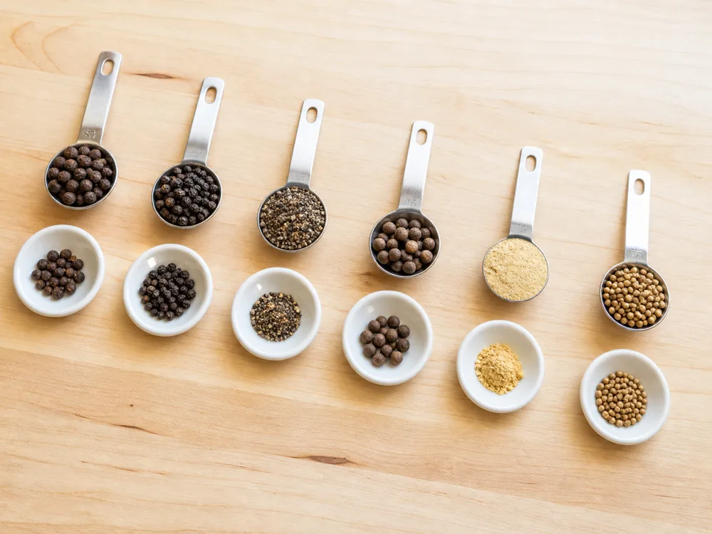 Five measured pepper, coriander, cardamom, ginger, and allspice blends - grains of paradise substitutes | KnowTheSpices